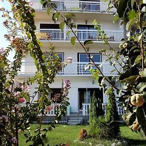 M&n Trogir